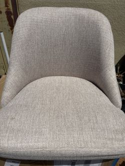 Bar stool