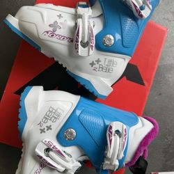 Kids Nordica Ski Boots 