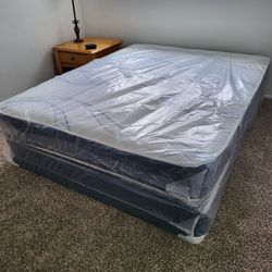 NEW QUEEN-SIZE MATTRESS AND BOX SPRING