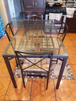 Table 4 chairs