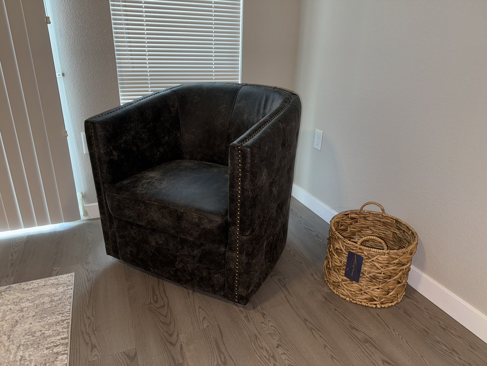 Ashley Furniture Black Swivel Chair