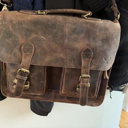 16 Inch Leather Messenger Bag Brand New