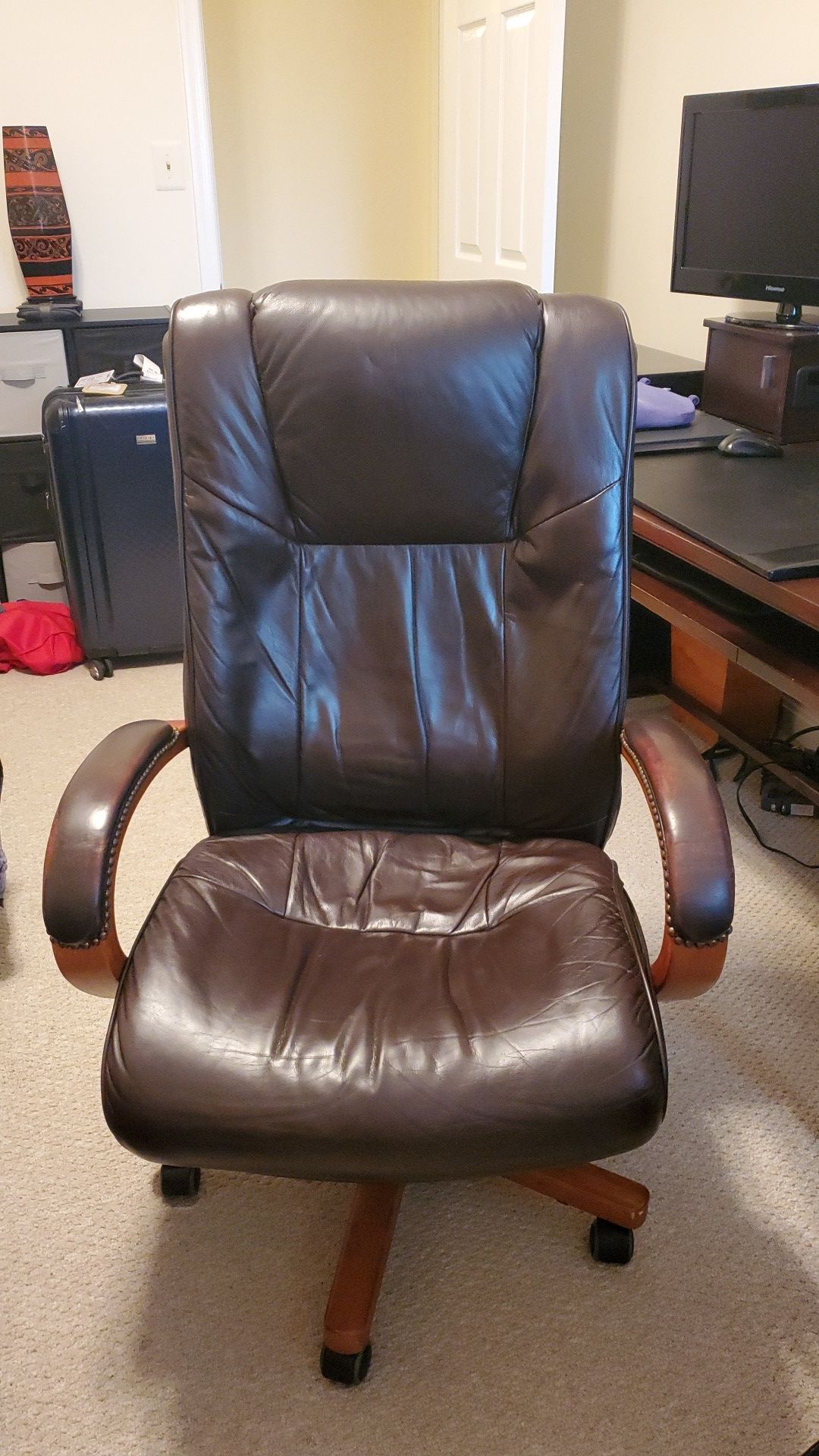 Executive office chair