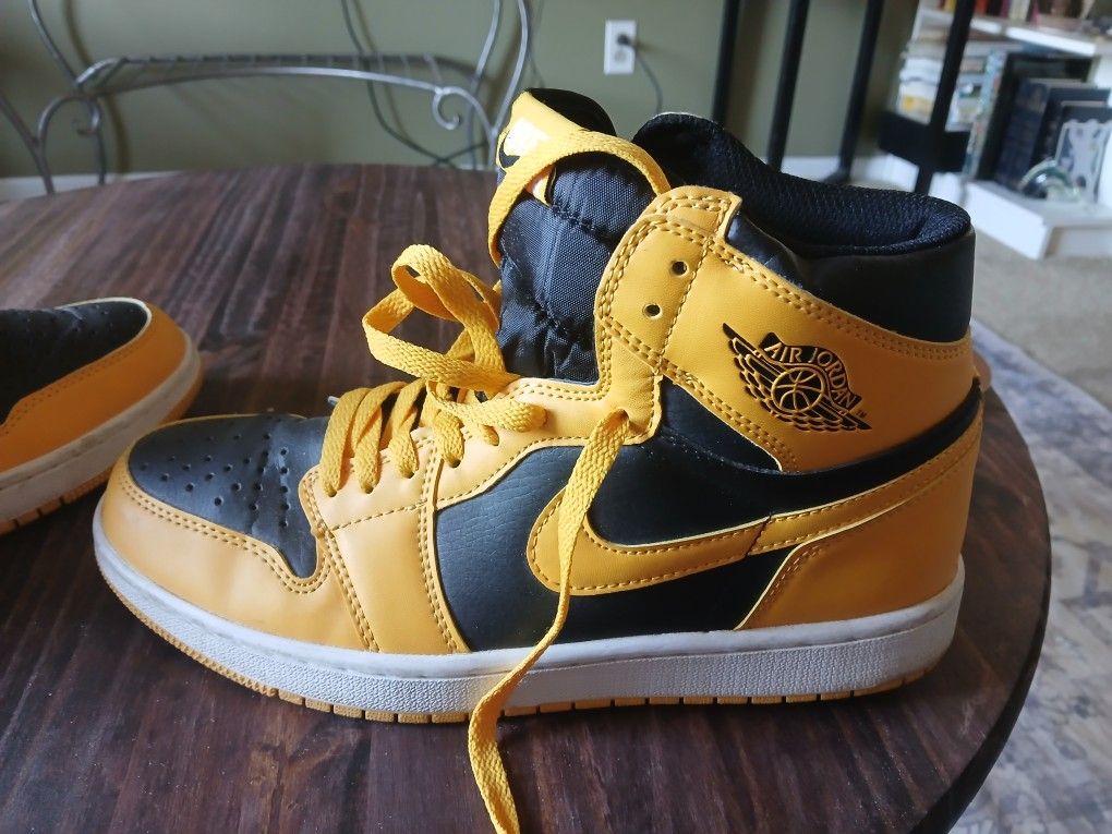 Jordan 1 Highs Amazing Condition $50!!!