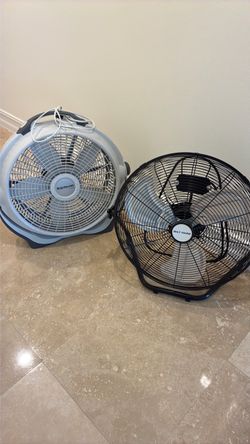 2 Large floor fans. Both 24” work perfect moving sale