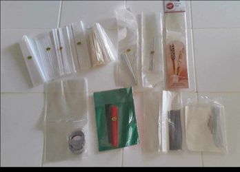 large lot of cake pop making sticks and individual plastic bags with twist ties $10 FIRM