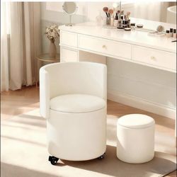 Vanity chair