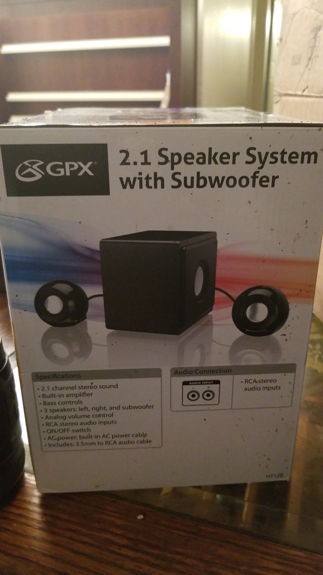 2.1 speaker system with subwoofer