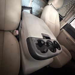 07-13 Silverado/sierra nnbs center console seat