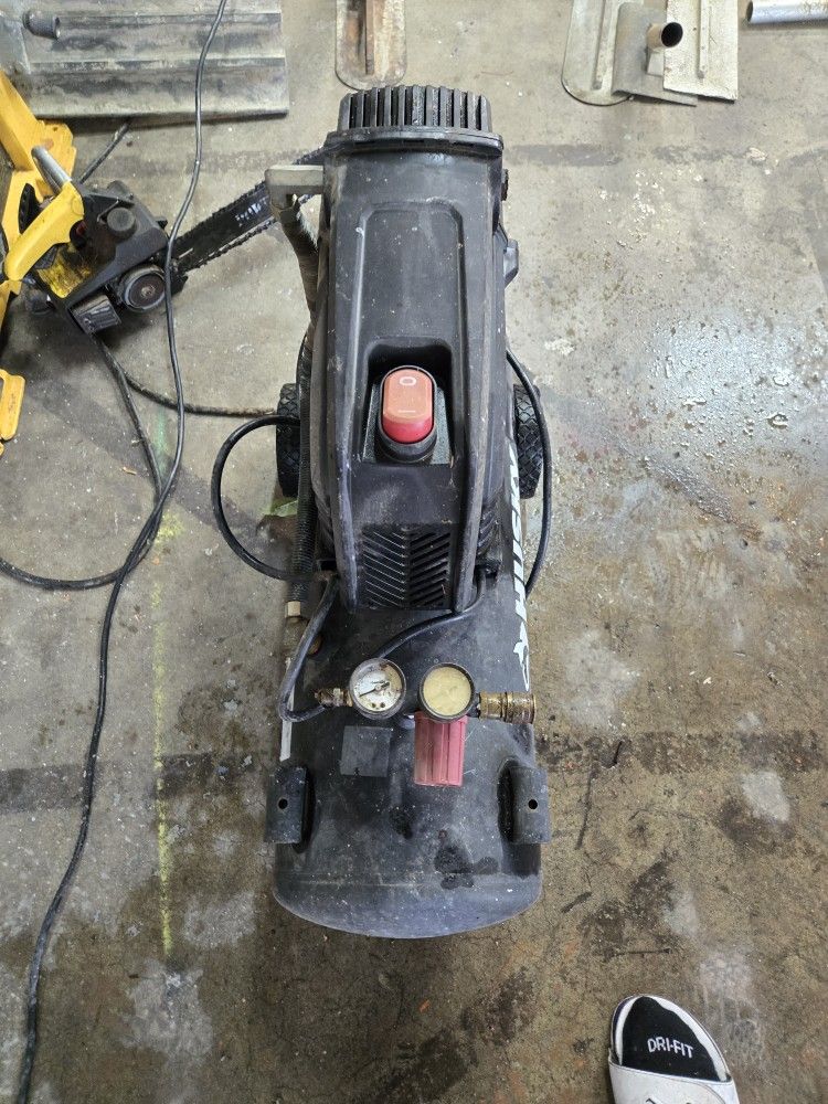 Husky Air compressor
