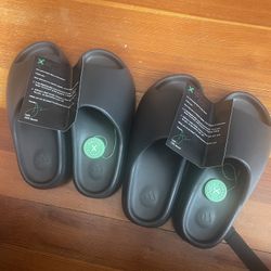 Brand new Yeezy Slides Size 9