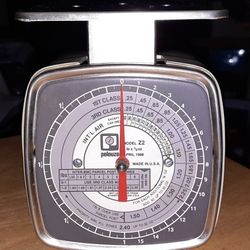 Vintage Pelouze Postal Scale Model Z-2 1988 Measures 2 lbs. To 1/2 oz. 