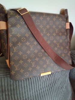 Louis Vuitton Monogram Messenger Bag