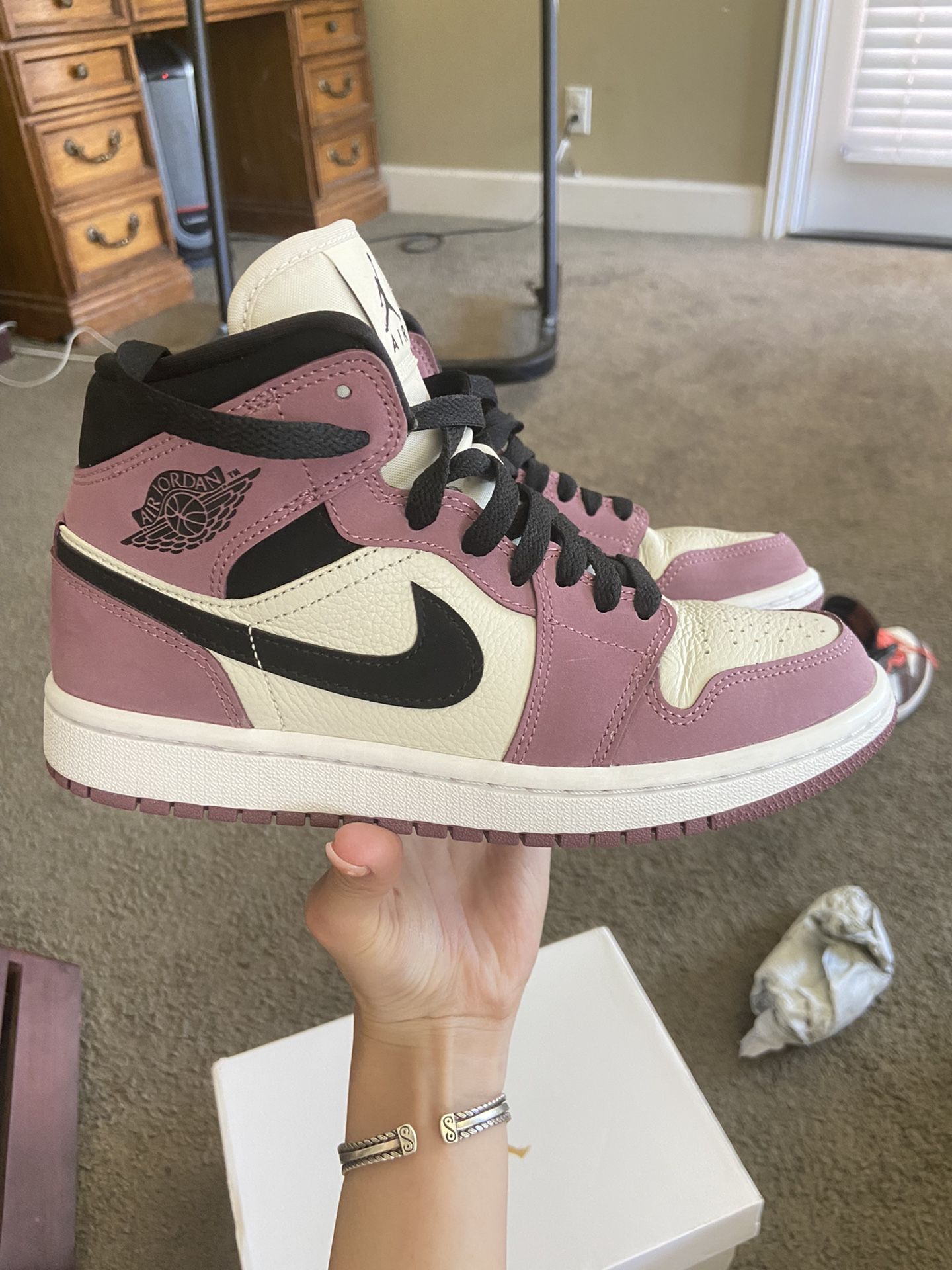 Nike Jordan Mid SE Light Mulberry Women Size DC7267 500