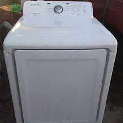 Samsung Ultra Capacity Gas Dryer 