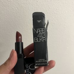 NARS ROUGE A LEVRES HARDWIRED LIPSTICK 413 Blkr 0.11oz NIB Poor Box