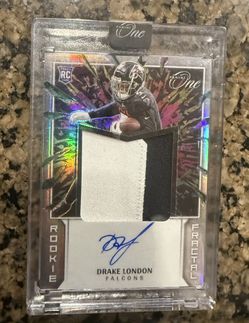 2022 Panini One Rookie Fractal Drake London RPA /50