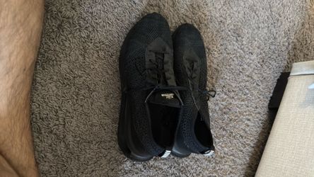 Nike air max flyknit size 10.5