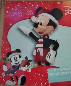 Animated 4’ Mickey and Minnie