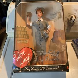 Lucy Does A T V Commercial