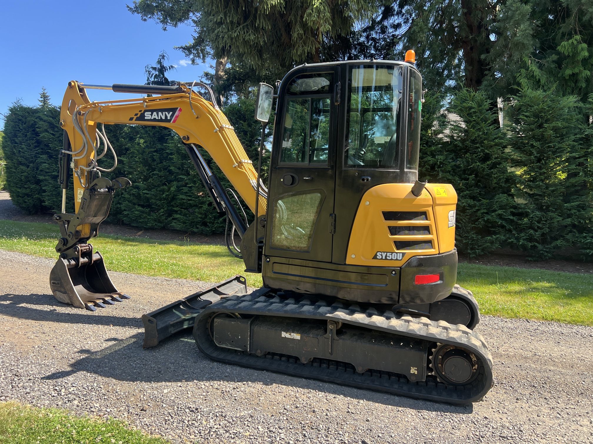 2022 Sany SY50U Excavator - Full Cab - 12K Weight - 973 Hours