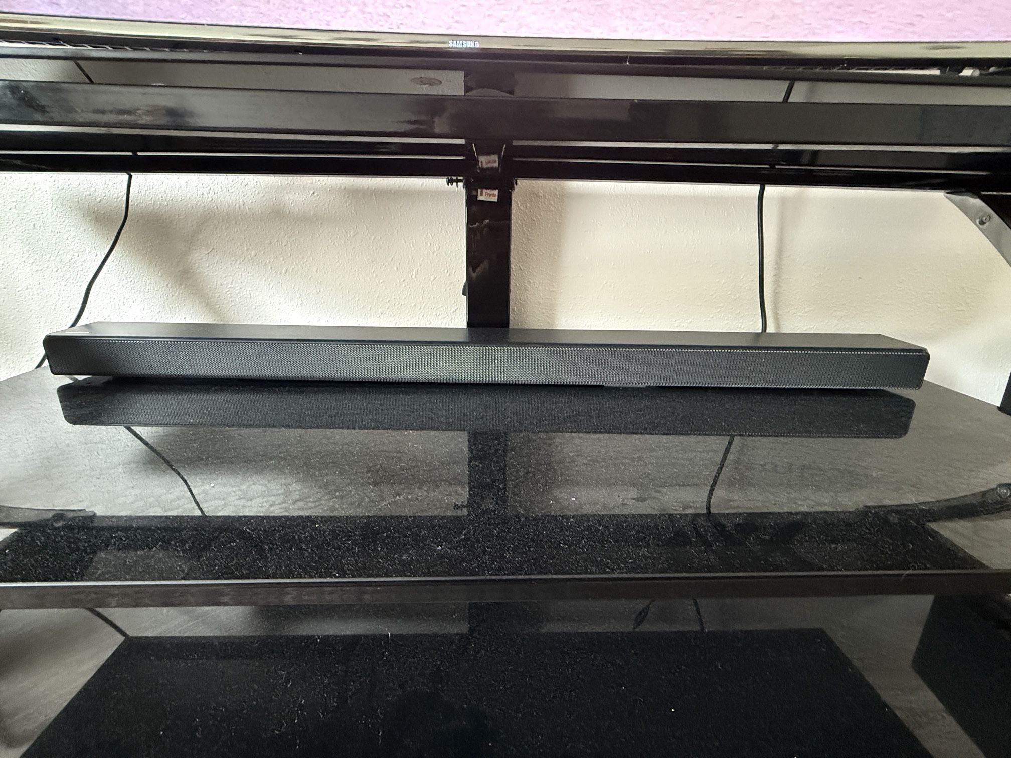 Samsung Sound Bar With Woofer & Rear Speakers