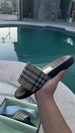 Burberry slides