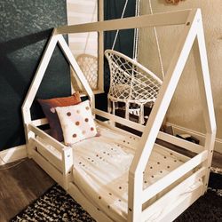 White Solid Wood Toddler Bed - Cabin Design