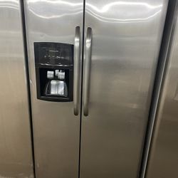 Frigidaire Side By Side Refrigerator Stainless 
