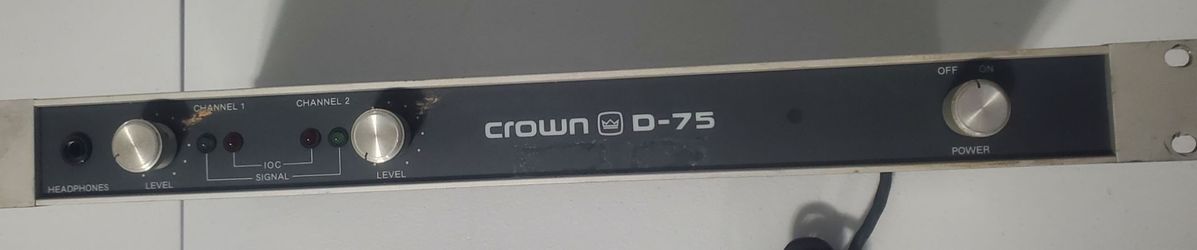 Crown D-75 Power Amplifier