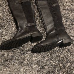 Black Leather Boots Size 7