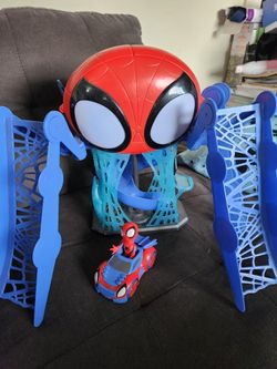 Spidey & His Amazing Friends Web-quarters Playset