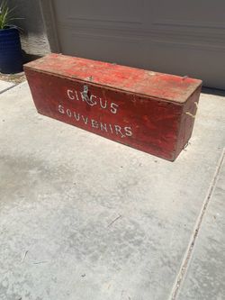 Circus trunk