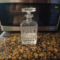 Crystal whiskey holder