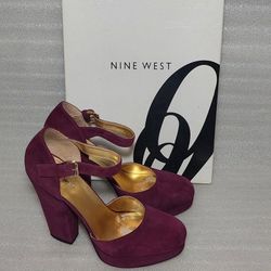 Nine West pumps. Size 8.5 women's shoes. Like new
