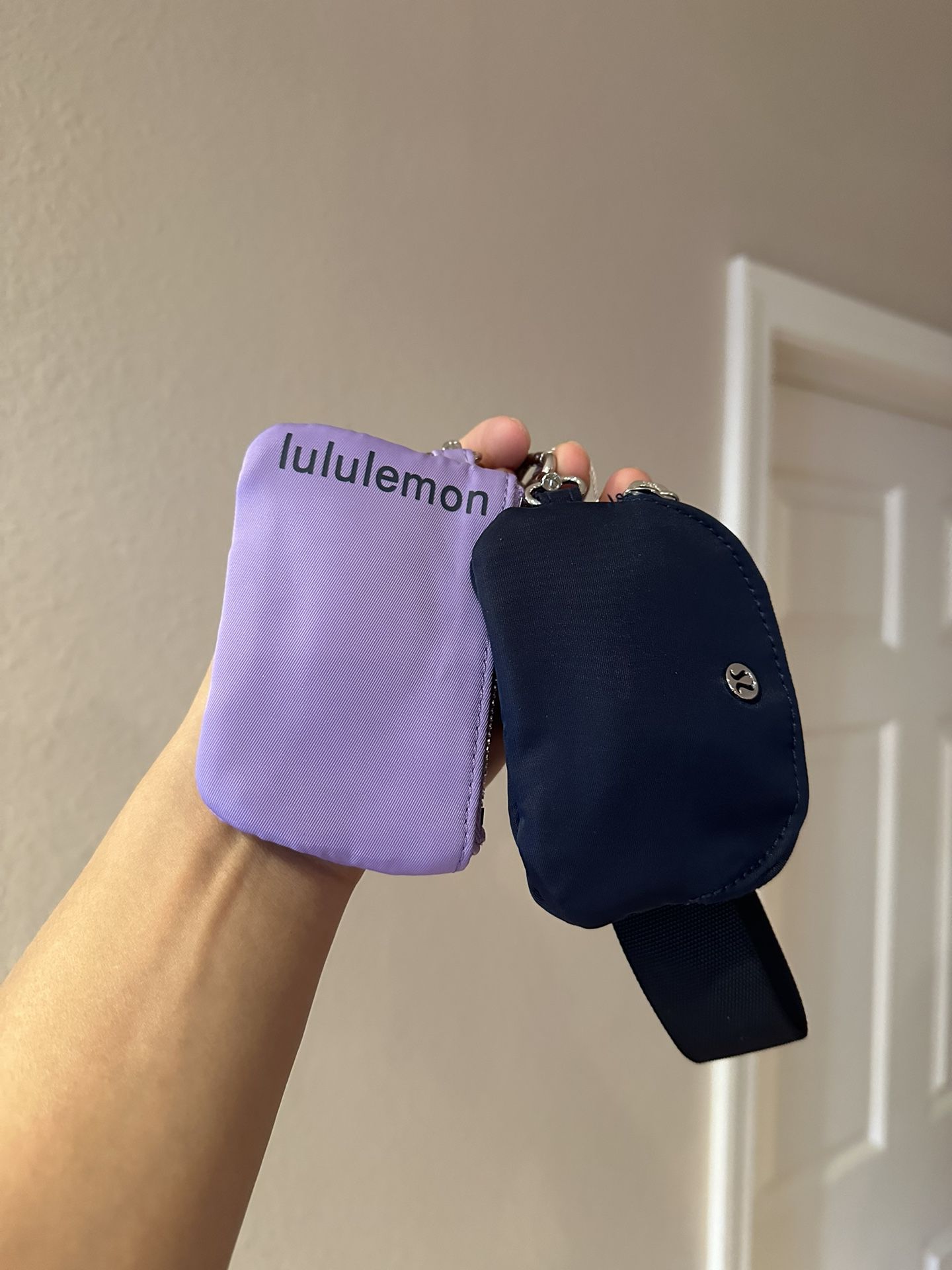 Lulu Dual Pouch Wristlet Keychain Brand New