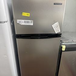 Thomson Refrigerator 24 Width 