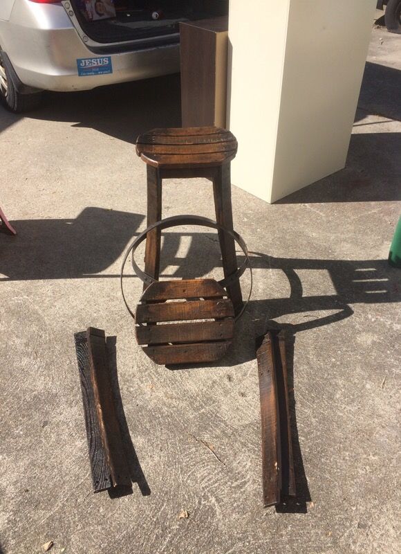 Red Shed Wooden Barrel Stool For In Columbus Oh Offerup Open In The Appcontinue To Mobile Website