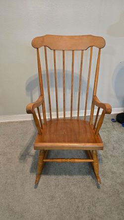 Solid Wood Rocking Chair