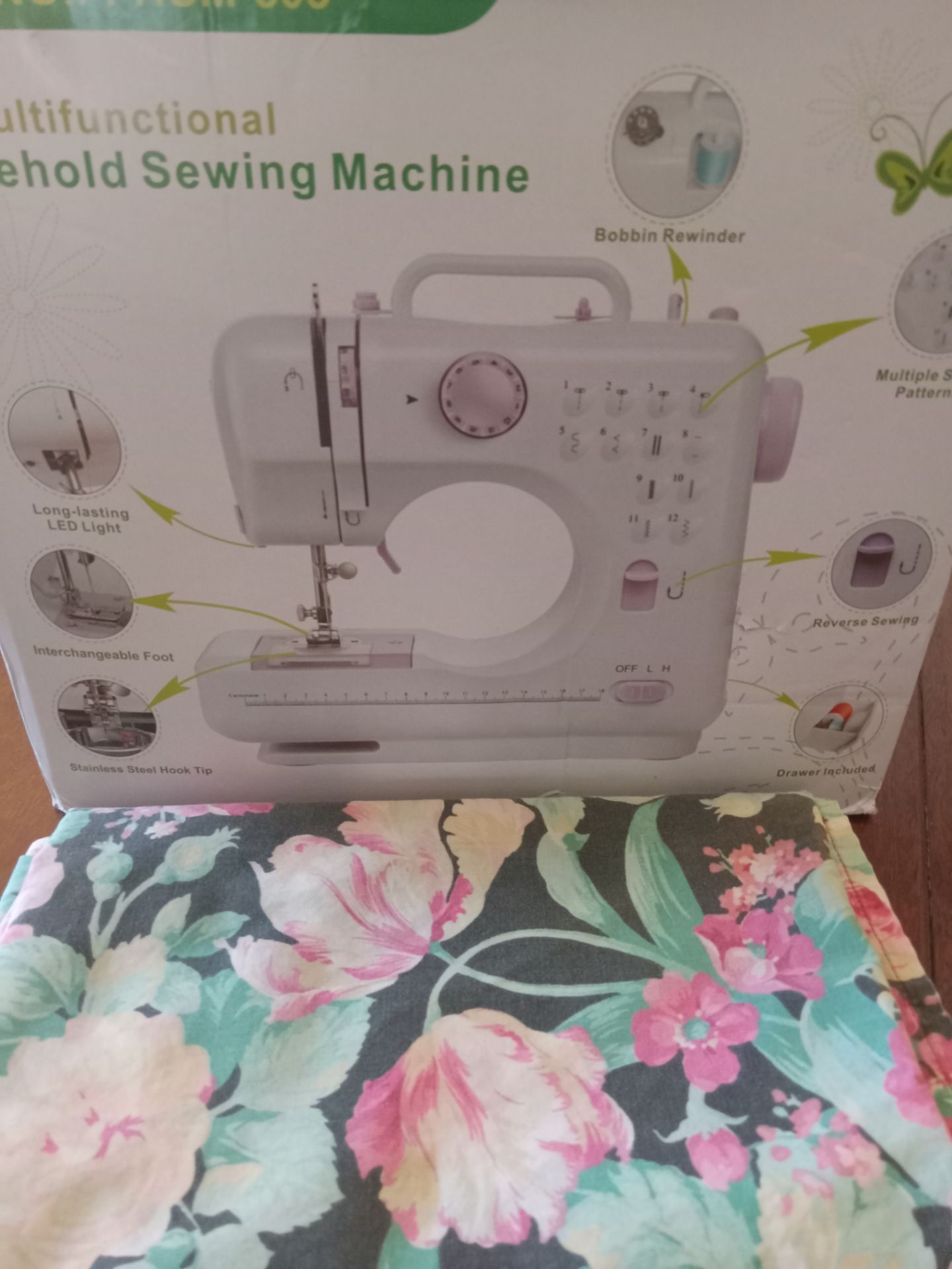 Small sewing machine New