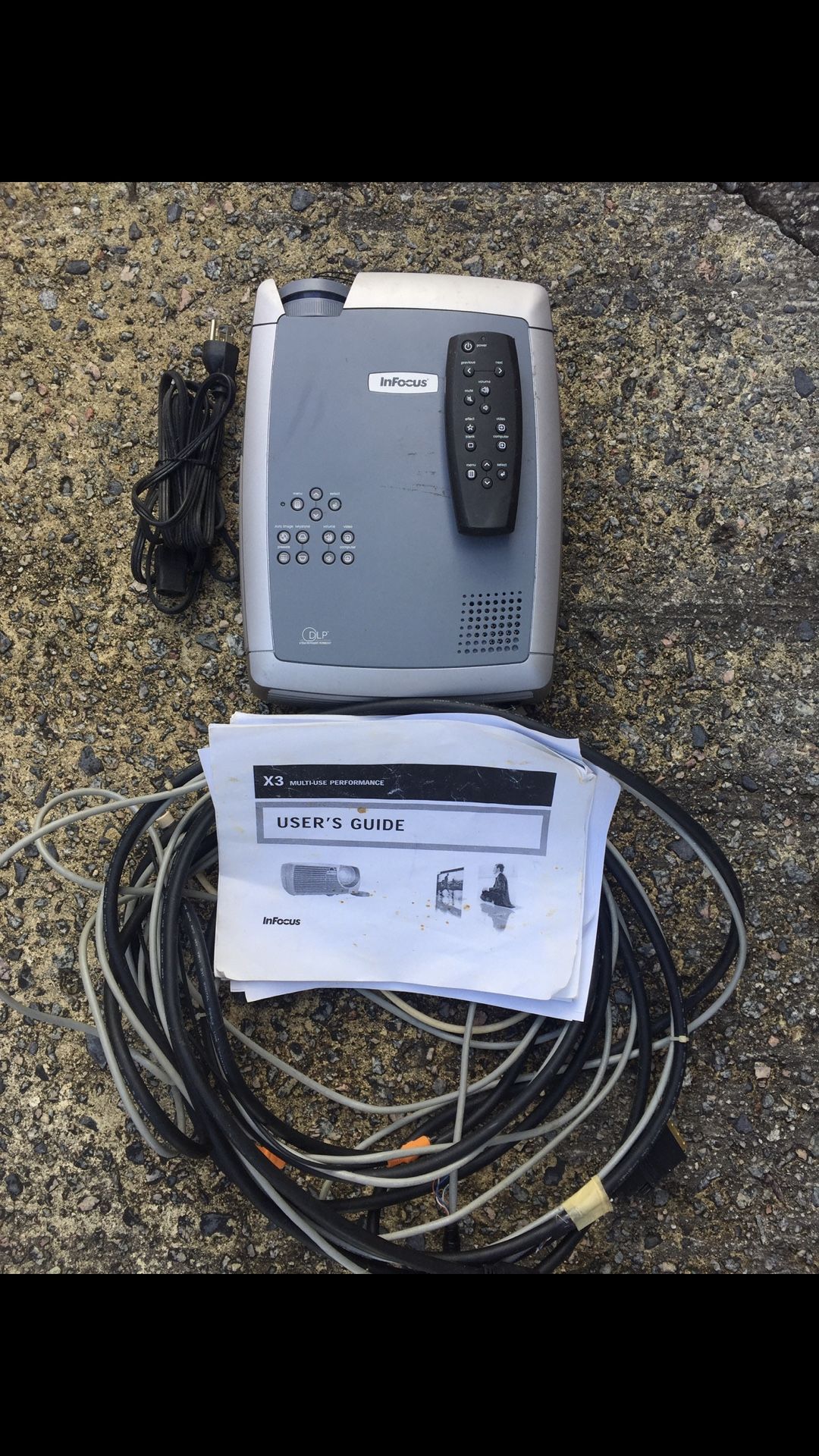 Infocus X3 Remote Control Projector In Working Condition 