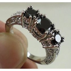 New Beautiful Women’s .925 silver Size 8 Black Sapphire Ring.