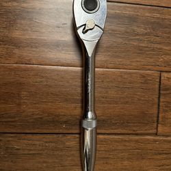 Duralast 1/2in Drive  72-tooth ratchet provides 5 degrees of ratcheting # 51-201