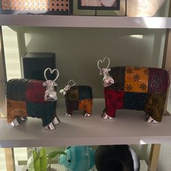 3 Decorative Cows 