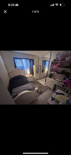 White Bed Room Set