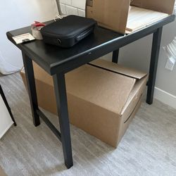 Black Table. Stool Height