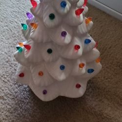 MR CHRISTMAS CERAMIC TREE VINTAGE 