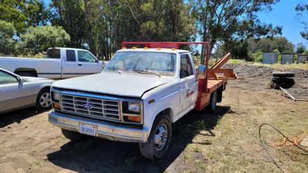 1983 Flatbed Diesel 