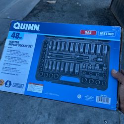 Quinn 3/8 socket set