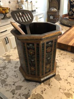 Utensils holder or plant box